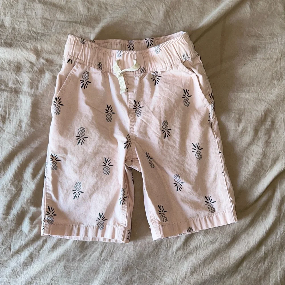 NWOT Trendy Pink Pineapple Print Shorts Boys Size 6 Little Boys Board
